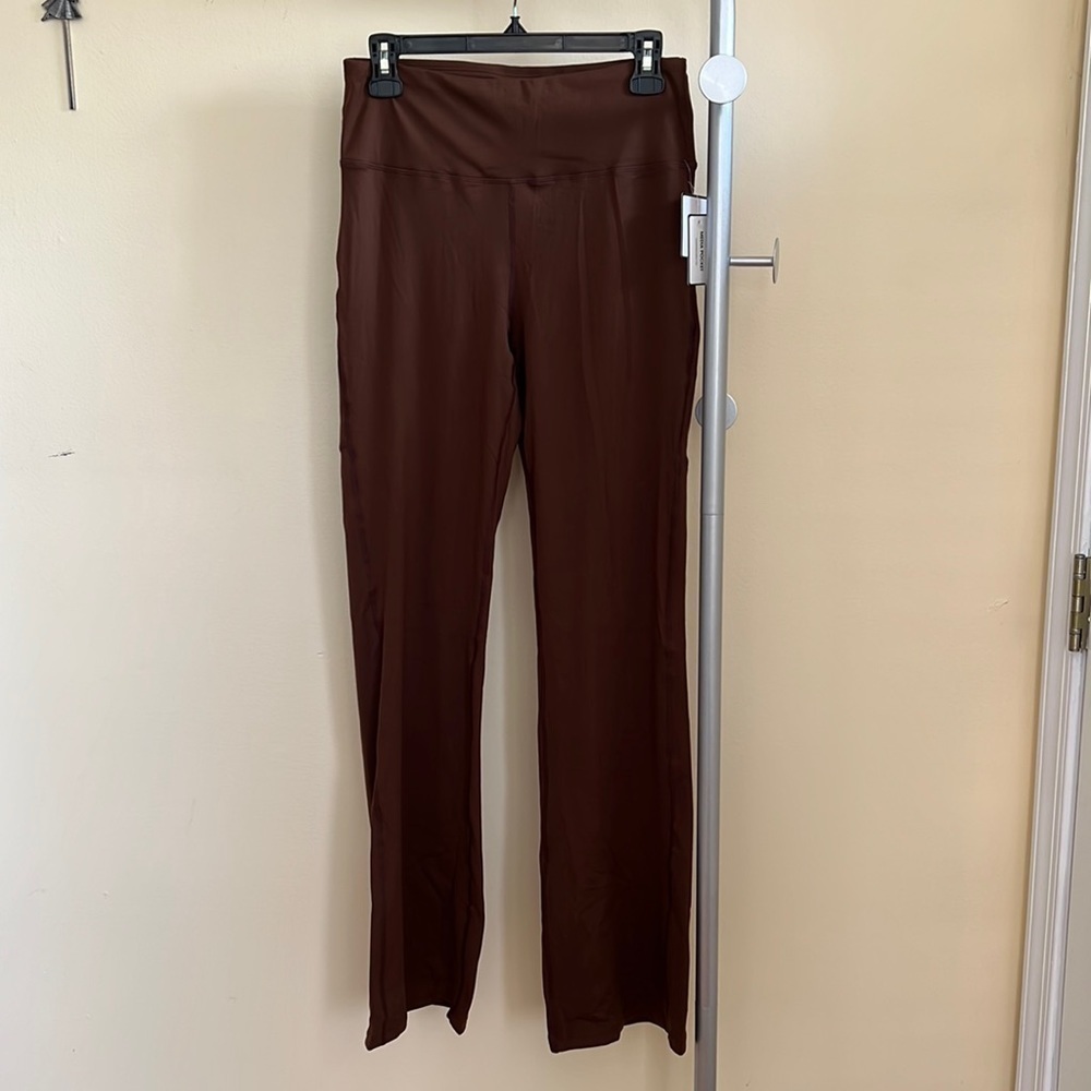Zipped side media pocket pants